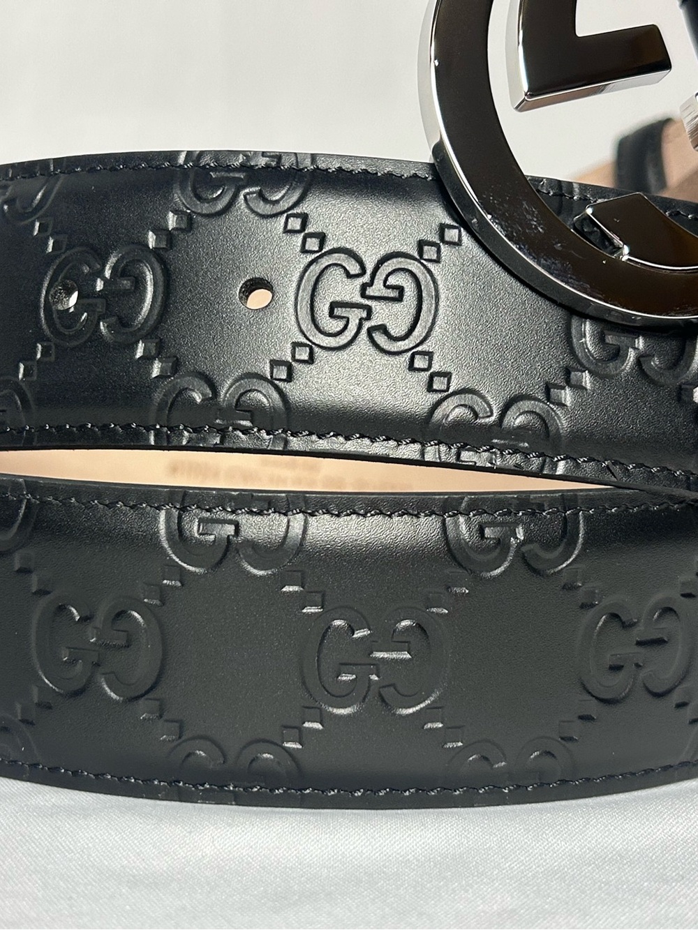 Gucci Men's Black Embossed GG Leather Belt with Silver Interlocking G Buckle 44 - Picture 5 of 9